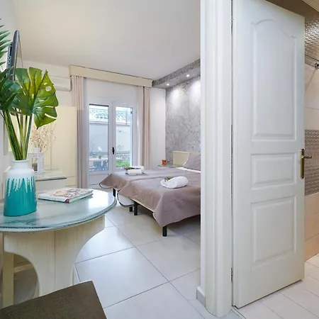 Albatros Apartament *