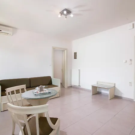 Albatros Apartament *